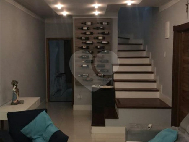 Sobrado à venda com 3 quartos, sendo 2 suítes,  em Tremembé, São Paulo, SP
