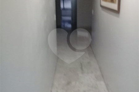 Triplex à venda ou para alugar com 4 suítes em Enseada, Guarujá, SP