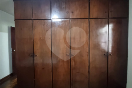 Casa à venda com 3 quartos, sendo 1 suíte,  em Jardim Leonor Mendes de Barros, São Paulo, SP