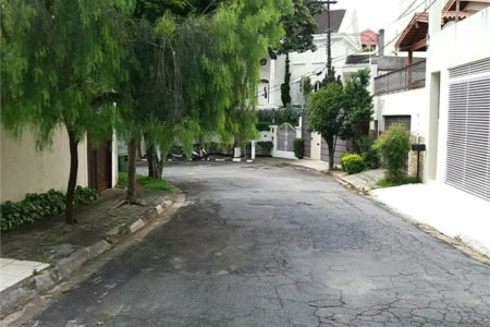Terreno à venda em Jardim Leonor, São Paulo, SP