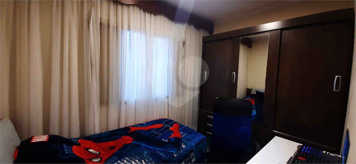 Sobrado à venda com 3 quartos, sendo 1 suíte, em Tremembé, São Paulo, SP