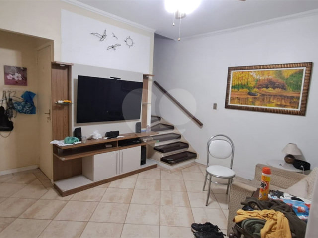 Sobrado à venda com 3 quartos, sendo 1 suíte, em Vila Constança, São Paulo, SP