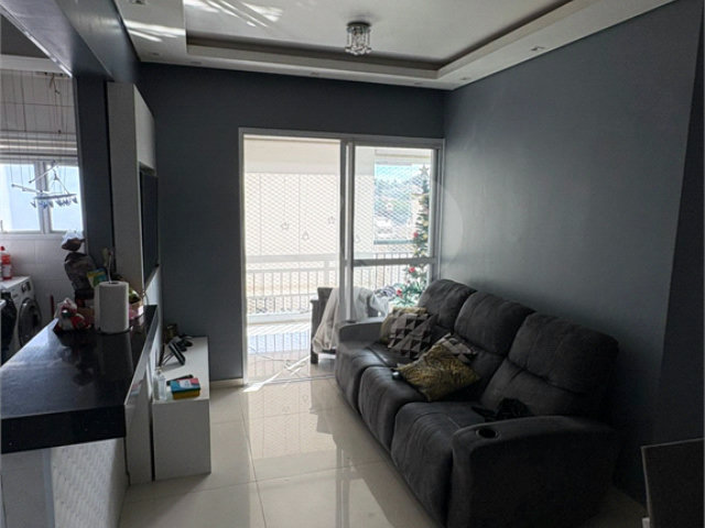 Apartamento à venda com 3 quartos, sendo 1 suíte,  em Jardim Leonor Mendes de Barros, São Paulo, SP