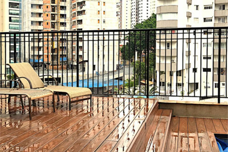 Apartamento na Chácara Inglesa com 2 dormitórios (1 suite), varanda, vista livre e vaga