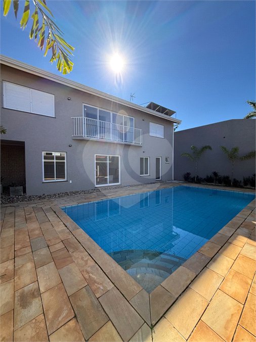 Casa à Venda com 5 Suítes na Vila Giglio em Atibaia/SP