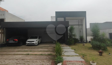 Casa à venda com 3 suítes em Jundiaizinho (terra Preta), Mairiporã, SP