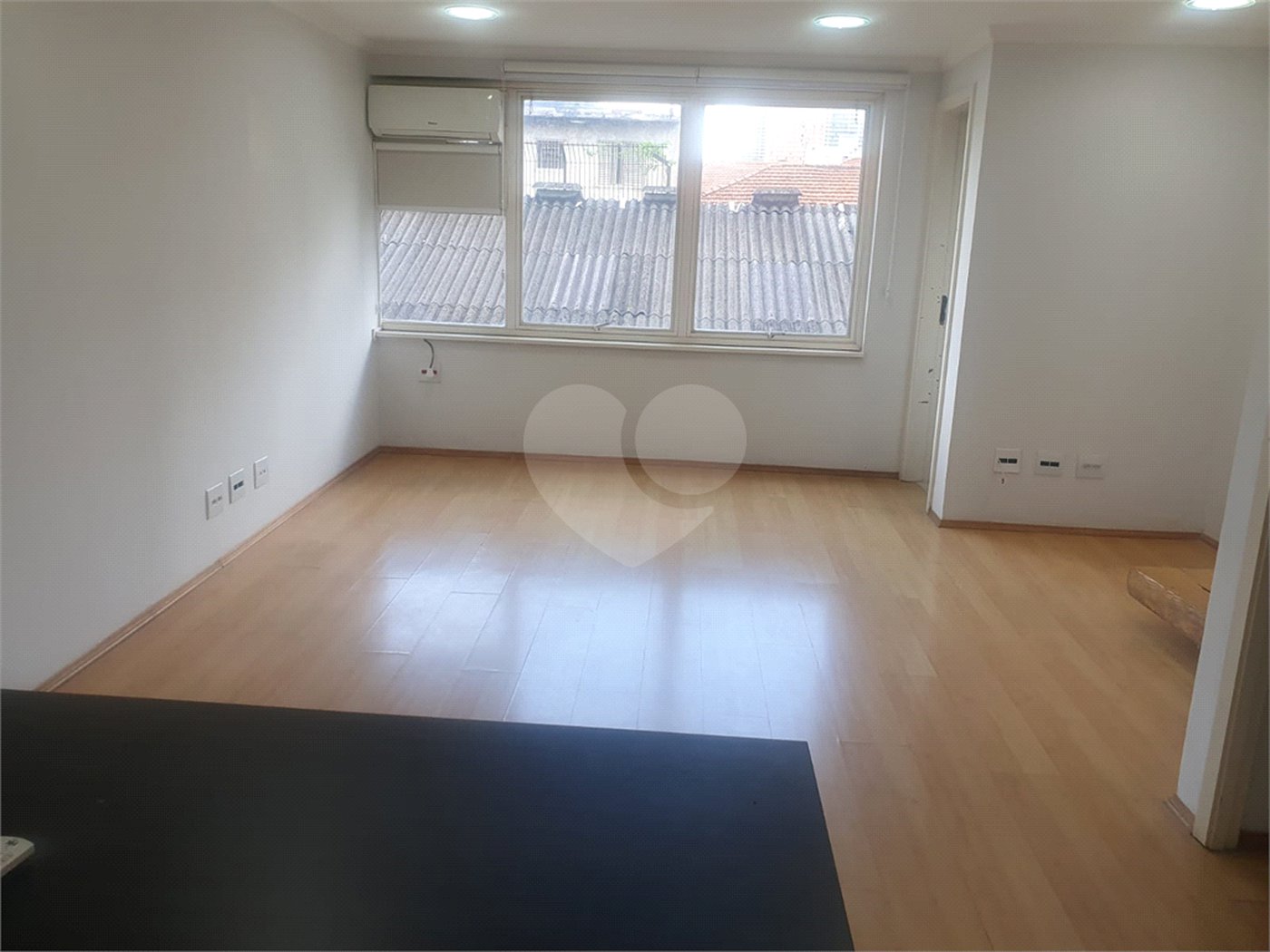 Sala à venda em Chácara Santo Antônio, São Paulo, SP