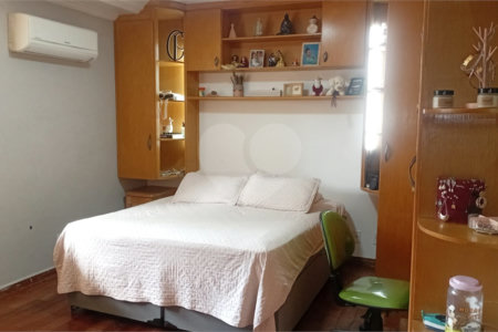 Casa à venda com 4 quartos, sendo 2 suítes, no condomínio Canamari, São Paulo - SP