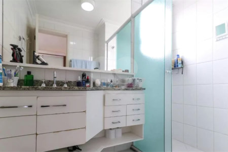 Apartamento à venda com 3 suítes em Vila Ipojuca, São Paulo, SP