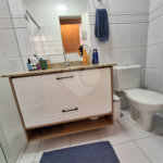 Casa à venda com 3 quartos, sendo 1 suíte, no condomínio Villaggio Tronchim, São Paulo - SP