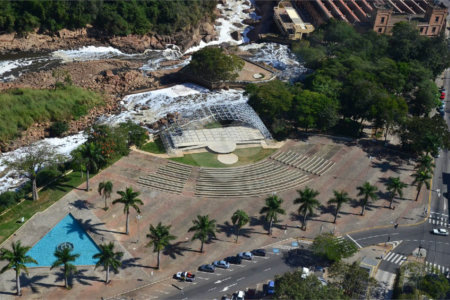 Casa à venda com 2 quartos no Centro, Salto, SP