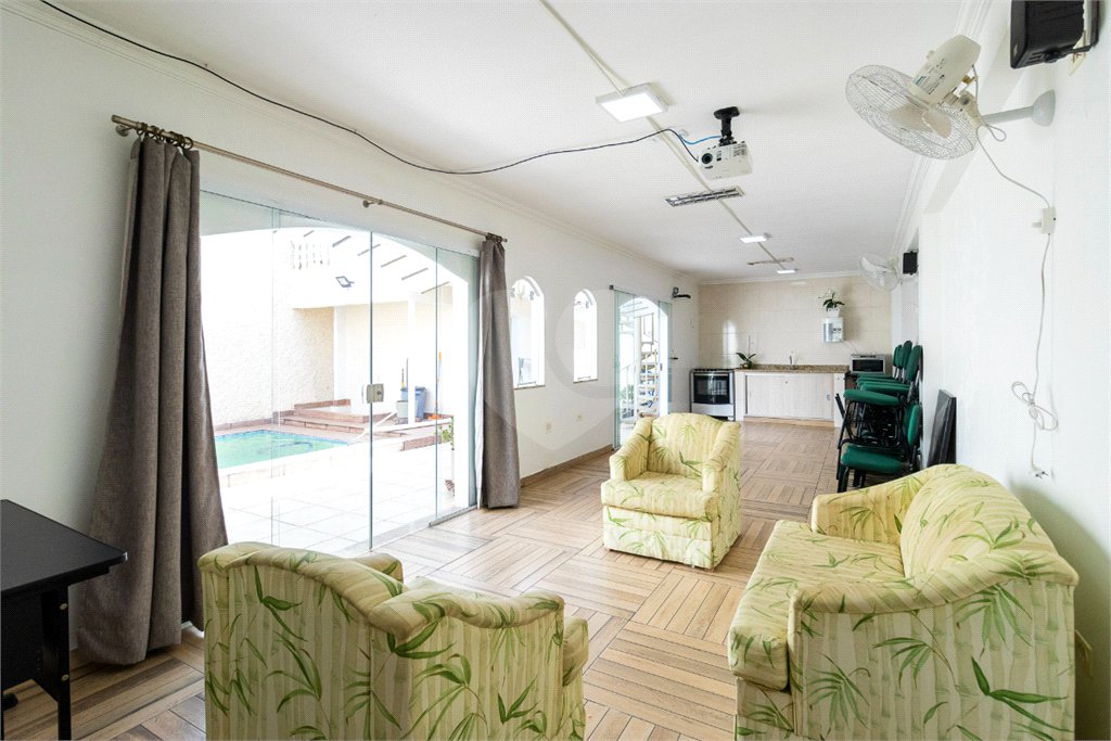 Casa à venda com 3 suítes em Mirandópolis, São Paulo, SP