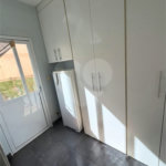 Casa à venda com 4 quartos, sendo 2 suítes, no condomínio Milennium, Valinhos - SP
