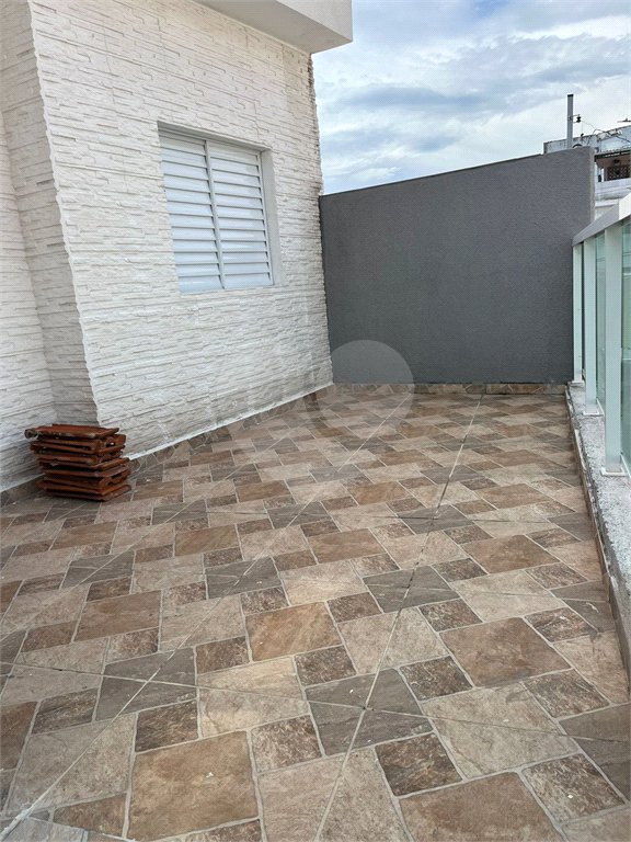 Sobrado à venda com 3 quartos em Vila Laís, São Paulo, SP