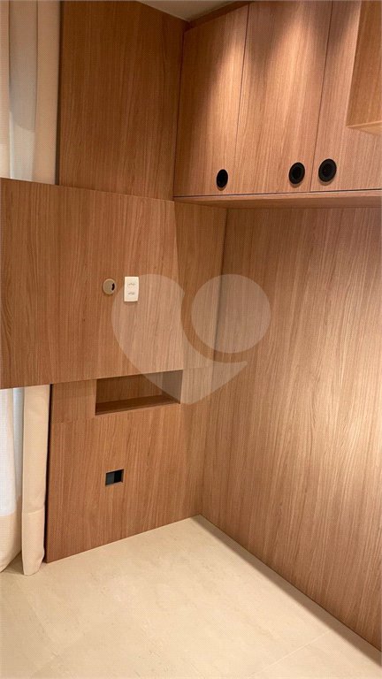 Apartamento à venda ou para alugar com 2 suítes em Pinheiros, São Paulo, SP
