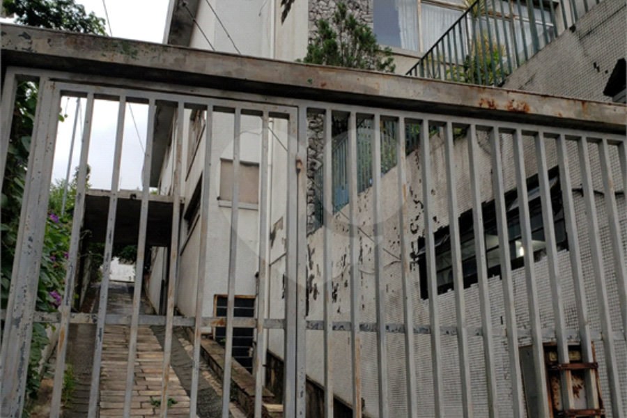 Sobrado à venda com 4 quartos em Santana, São Paulo, SP