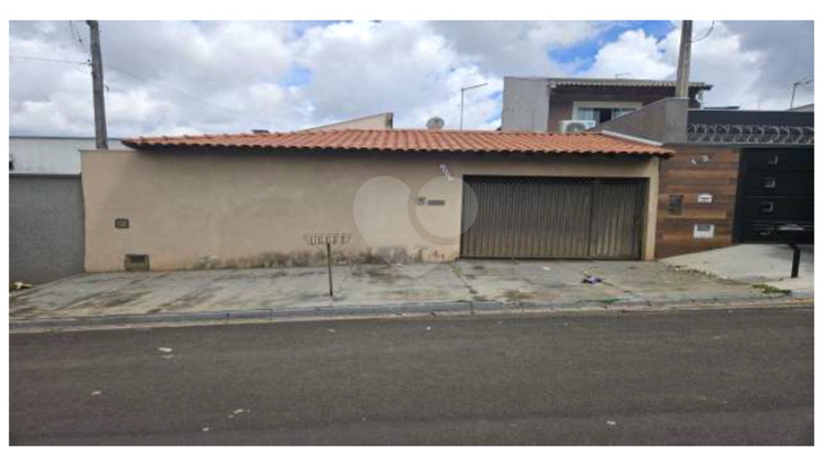 Casa à venda com 3 quartos em Residencial Azulville II, Matão, SP