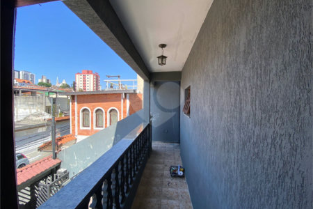 Sobrado à venda com 6 quartos, sendo 2 suítes,  em Vila Mazzei, São Paulo, SP