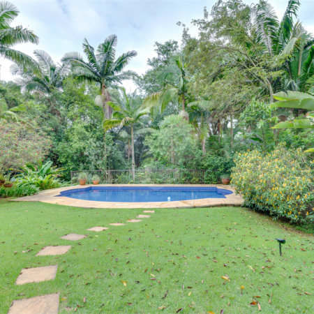 Casa à venda com 4 suítes no condomínio Chácara Flora, São Paulo - SP