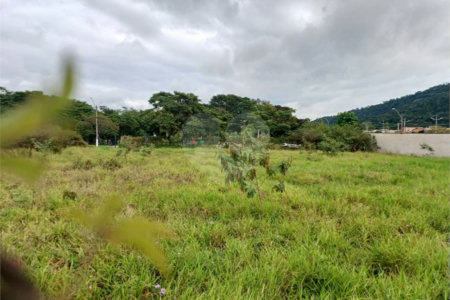 OPORTUNIDADE COMERCIAL NO CENTRO DE ITUPEVA SP