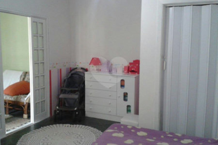 Sobrado à venda com 6 quartos, sendo 1 suíte, em Santa Teresinha, São Paulo, SP