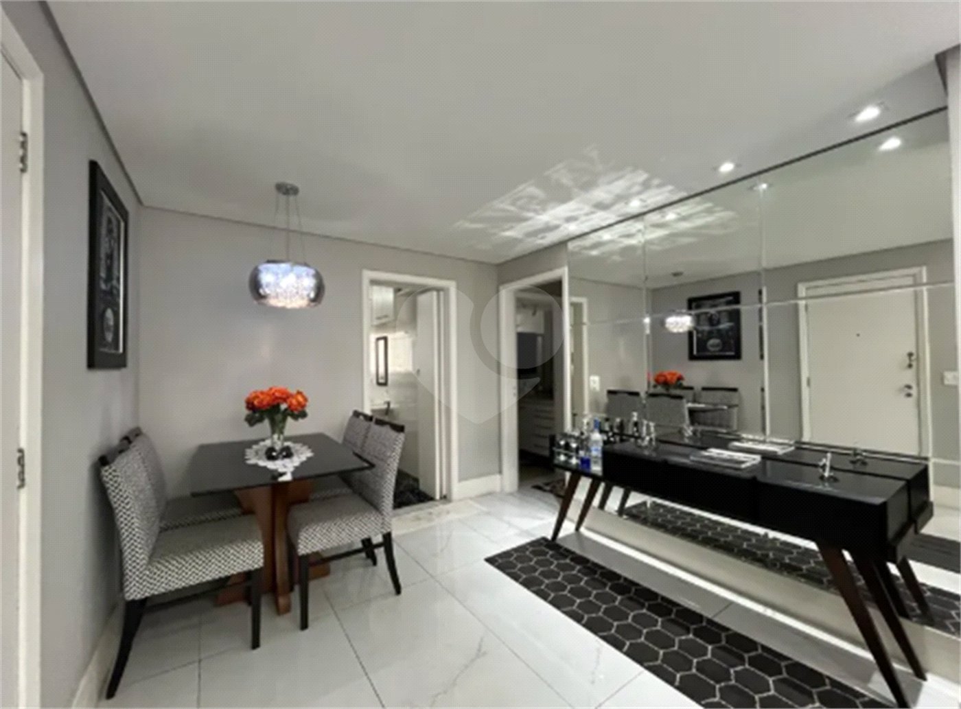 Apartamento à venda com 2 quartos, sendo 1 suíte, em Cerqueira César, São Paulo, SP