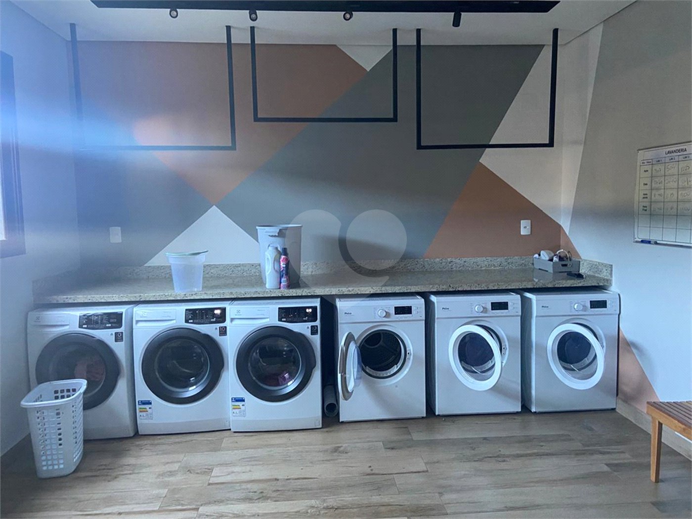 Apartamento à venda com 2 quartos, sendo 1 suíte,  no Centro, Araraquara, SP