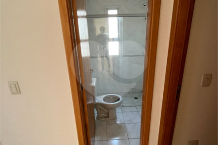 Apartamento para alugar com 3 quartos, sendo 1 suíte, em Vila Lusitânia, São Bernardo do Campo, SP