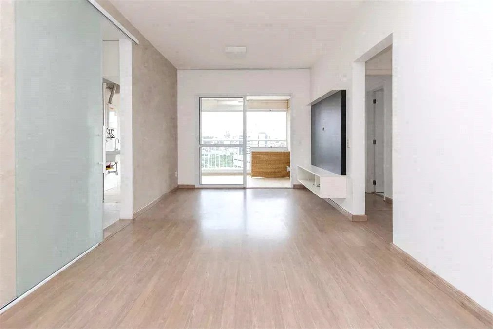 Apartamento à venda com 2 suítes em Vila Cordeiro, São Paulo, SP