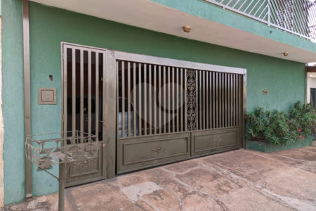 Casa à venda com 4 quartos, sendo 1 suíte, em Valentina Figueiredo, Ribeirão Preto, SP