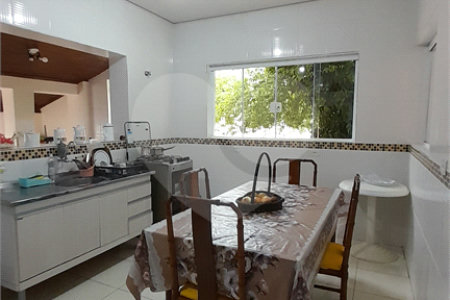 Casa à venda com 3 quartos, sendo 1 suíte,  em Retiro das Fontes, Atibaia, SP