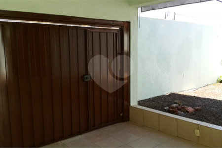 Casa térrea na Vila Costa do Sol