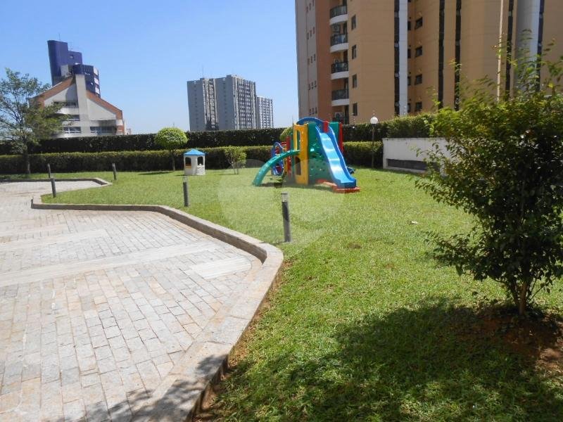 Apartamento à venda com 4 suítes em Vila Suzana, São Paulo, SP