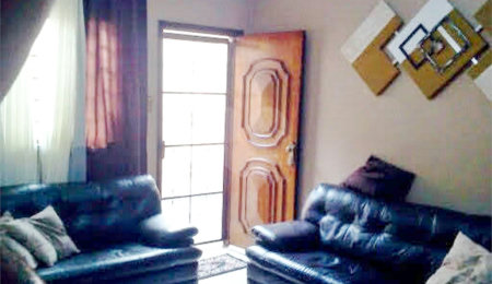 Casa à venda com 2 quartos, sendo 1 suíte,  em Vila Gumercindo, São Paulo, SP
