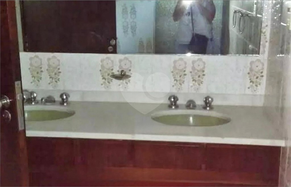 Sobrado à venda com 4 suítes em Santana, São Paulo, SP
