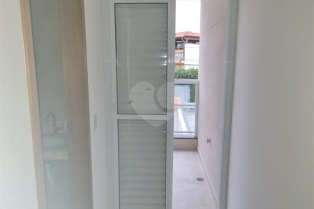 Sobrado à venda com 3 quartos, sendo 1 suíte, em Vila Mazzei, São Paulo, SP