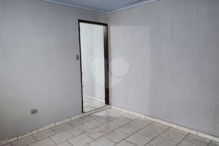 Casa à venda com 2 quartos em Jardim Porteira Grande, São Paulo, SP