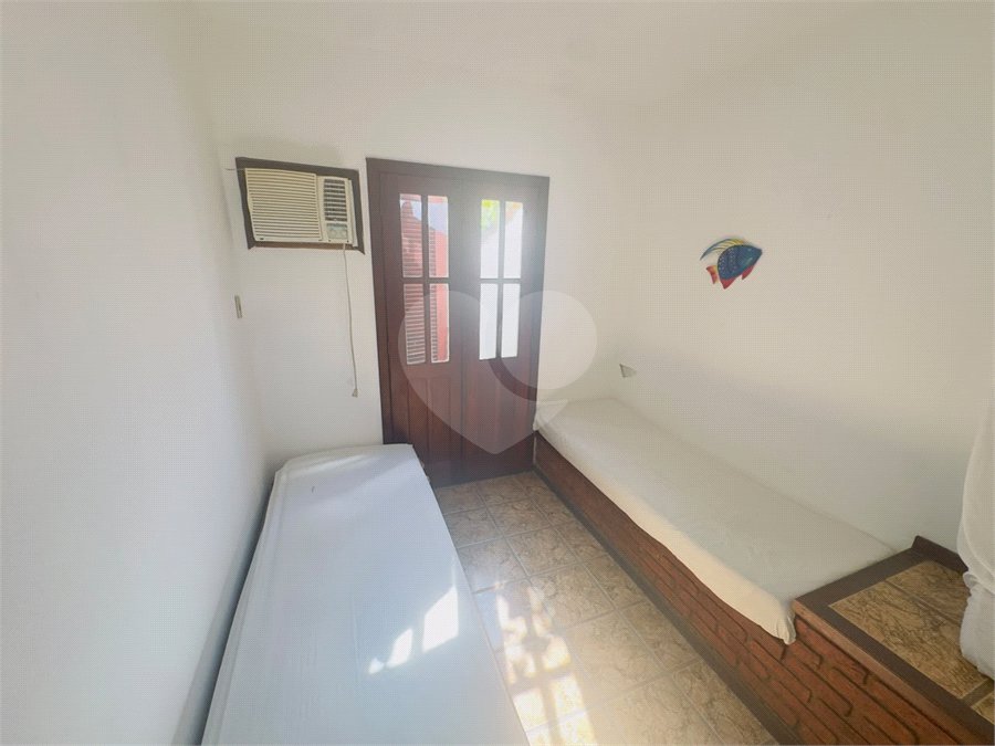 Casa em condomínio à venda com 2 quartos em Geribá, Armação dos Búzios, RJ
