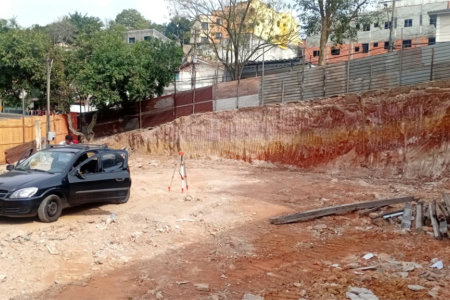 Terreno à venda em Jardim Ubirajara (zona Sul), São Paulo, SP