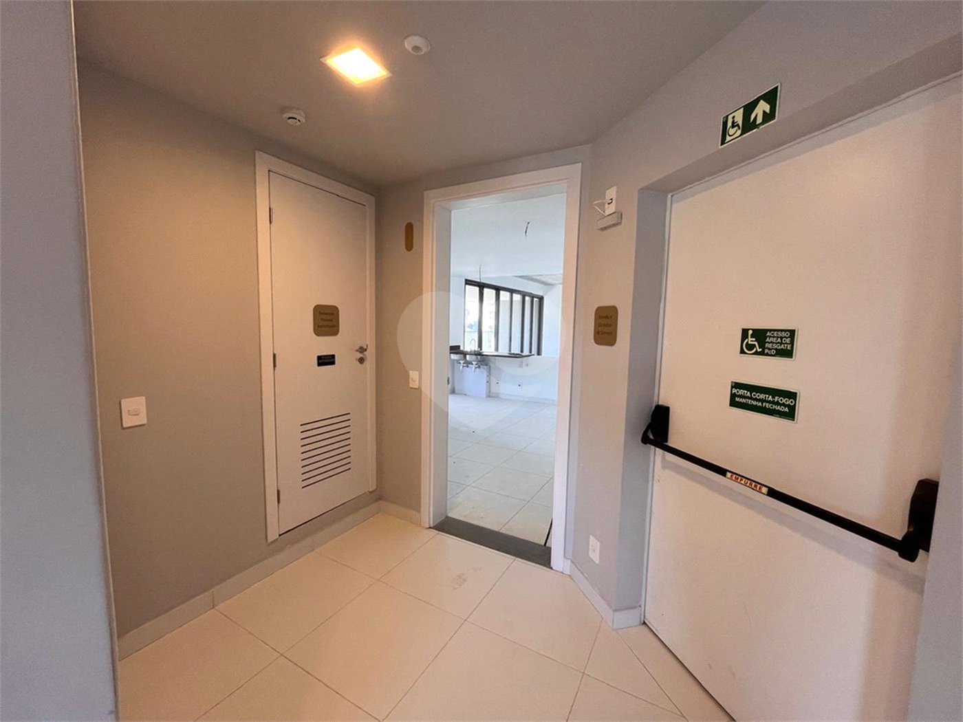 Apartamento à venda com 3 suítes em Pinheiros, São Paulo, SP