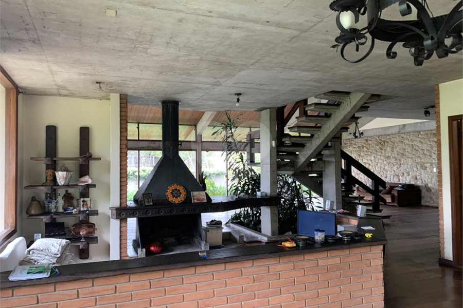 Sobrado à venda com 4 quartos, sendo 2 suítes,  em Tremembé, São Paulo, SP