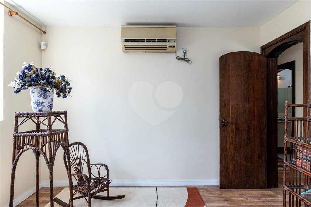 Casa de Vila à venda ou para alugar com 5 suítes em Jardim dos Estados, São Paulo, SP