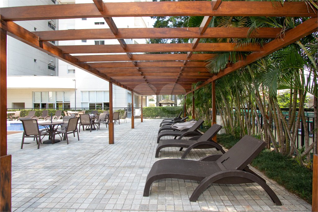 Apartamento à venda com 4 quartos, sendo 3 suítes,  em Vila Romana, São Paulo, SP