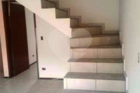 Sobrado à venda com 3 quartos, sendo 1 suíte, em Jardim Monte Kemel, São Paulo, SP