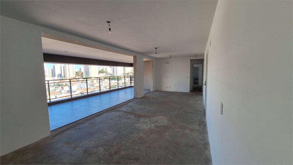 Apartamento à venda com 3 suítes em Vila Romana, São Paulo, SP