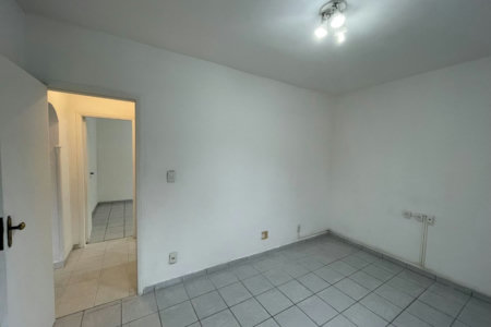 Apartamento 2 dormitórios + dependência, 1 vaga demarcada, no Campo Grande, Santos