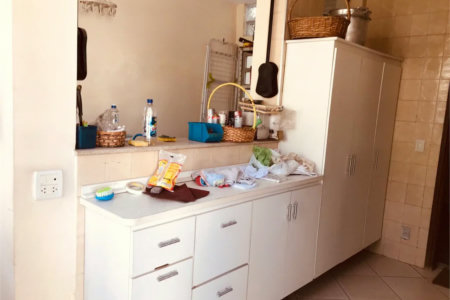 Casa à venda com 4 quartos, sendo 2 suítes, em Jardim das Vertentes, São Paulo, SP