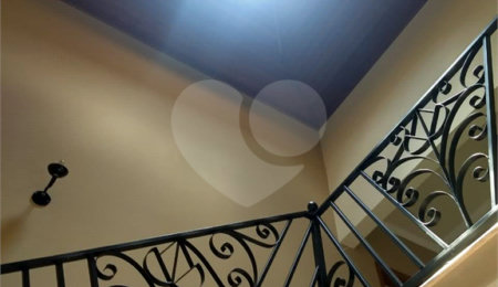 Casa à venda com 4 quartos, sendo 2 suítes,  em Vila Petrópolis, Atibaia, SP