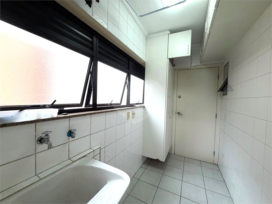 Apartamento à venda com 3 suítes em Vila Suzana, São Paulo, SP