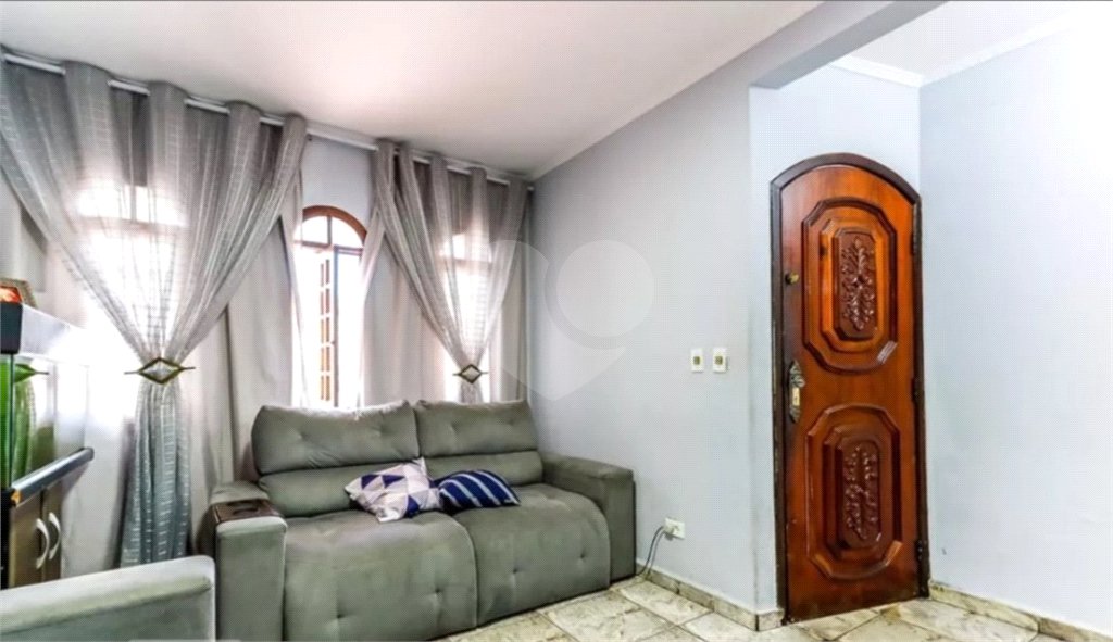 Sobrado à venda com 3 quartos, sendo 1 suíte, em Parque Edu Chaves, São Paulo, SP